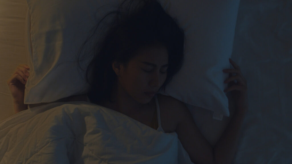 no phone before bed benefits nighttime digital detox